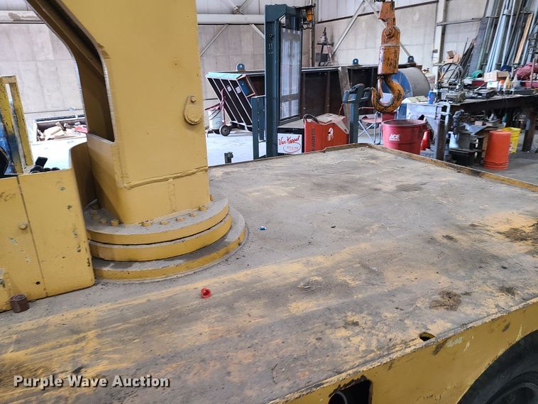 image for item IQ9029 Drott 85RM2  carry deck crane