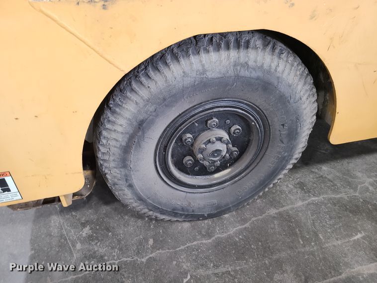 image for item IQ9029 Drott 85RM2  carry deck crane