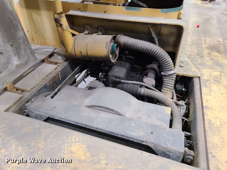 image for item IQ9029 Drott 85RM2  carry deck crane