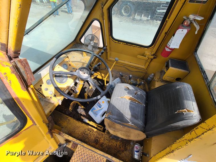 image for item IQ9033 Galion KC10  crane