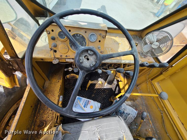 image for item IQ9033 Galion KC10  crane