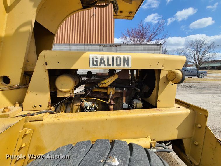 image for item IQ9033 Galion KC10  crane