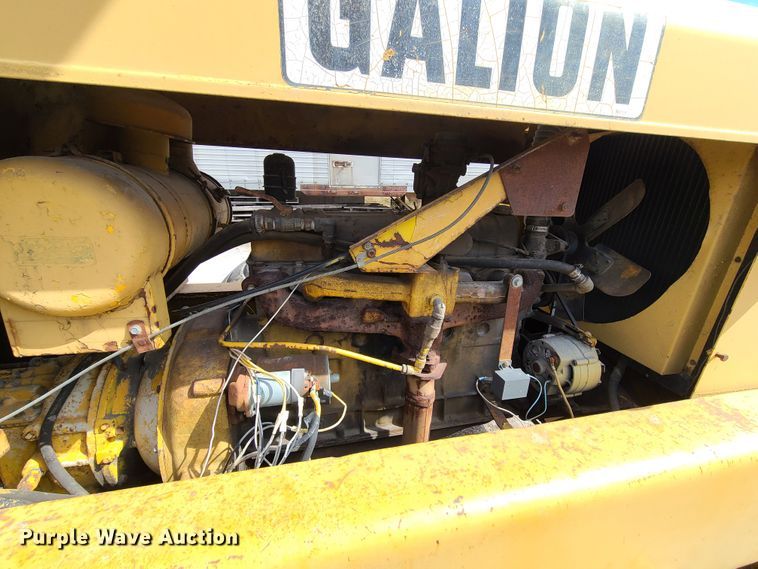 image for item IQ9033 Galion KC10  crane