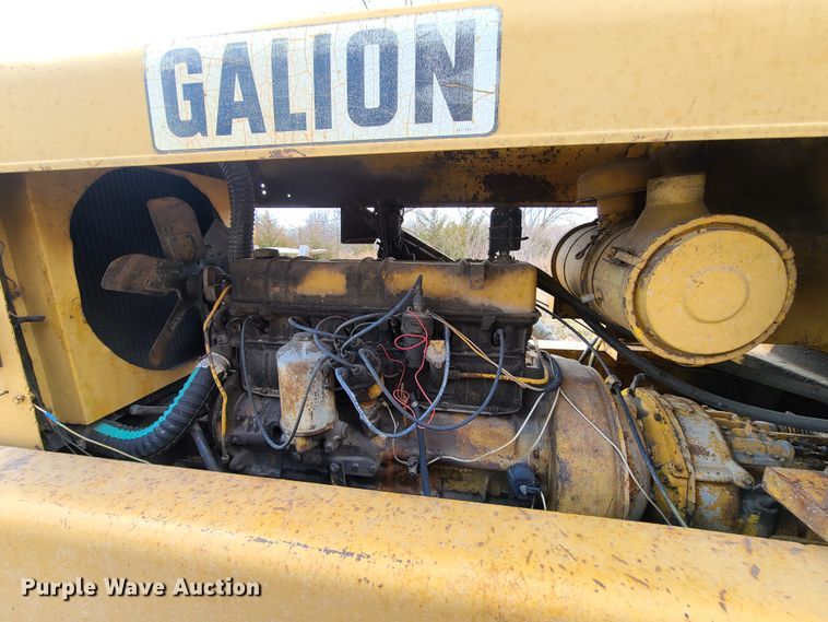 image for item IQ9033 Galion KC10  crane