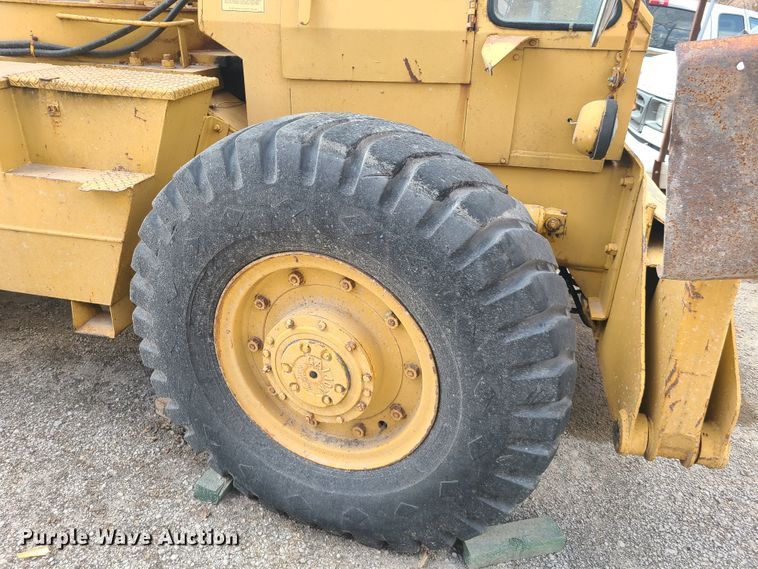 image for item IQ9033 Galion KC10  crane