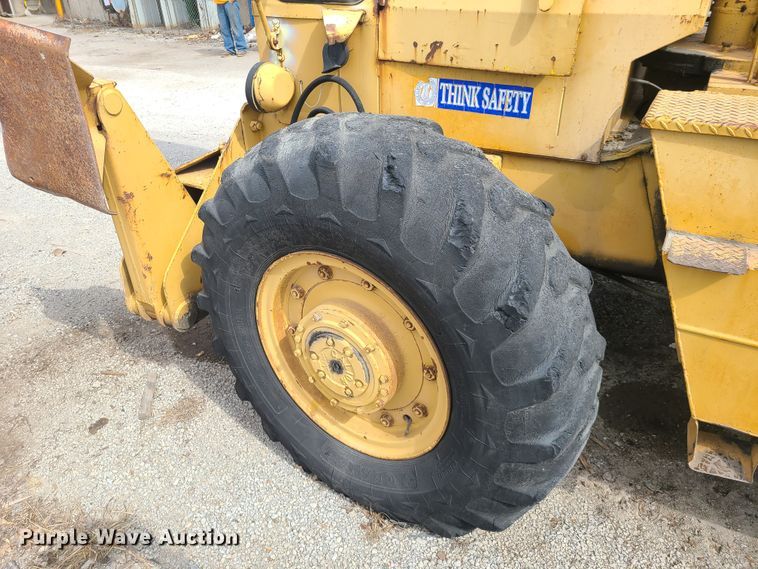 image for item IQ9033 Galion KC10  crane