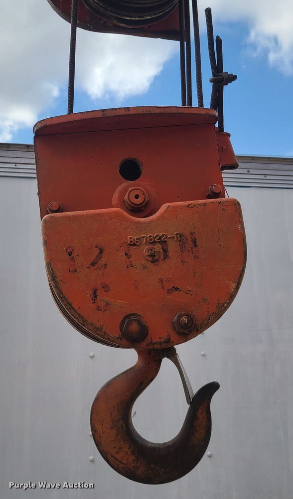 image for item IQ9033 Galion KC10  crane