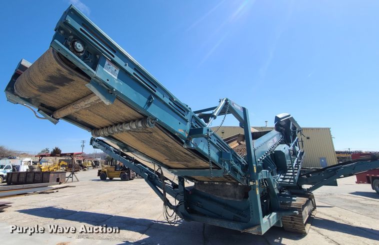 image for item IQ9081 2004 Powerscreen Warrior 1800  screening plant