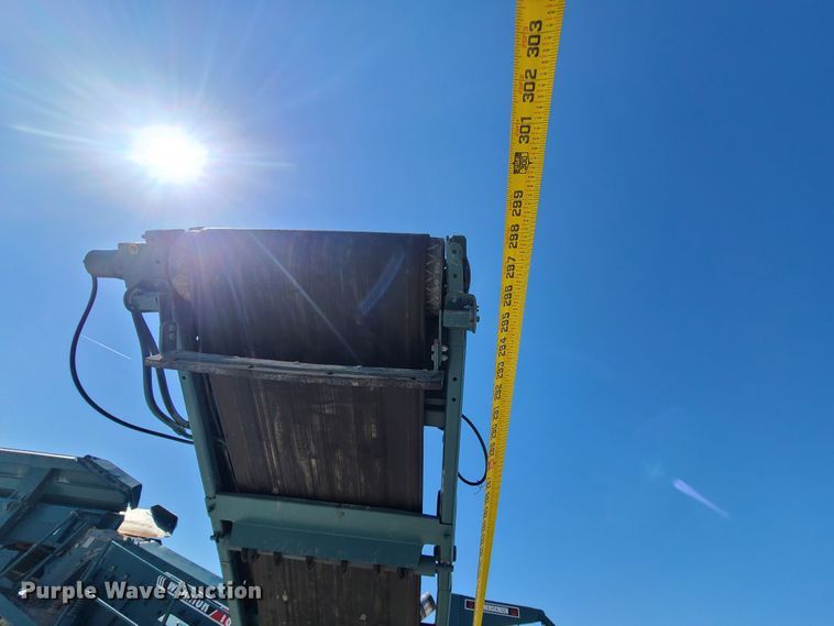 image for item IQ9081 2004 Powerscreen Warrior 1800  screening plant