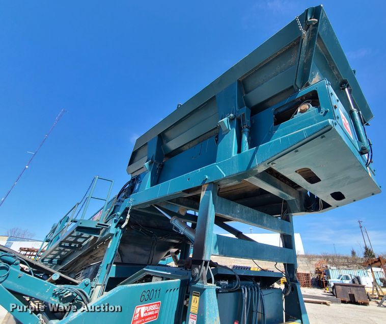 image for item IQ9081 2004 Powerscreen Warrior 1800  screening plant