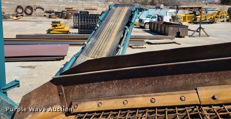 image for item IQ9081 2004 Powerscreen Warrior 1800  screening plant