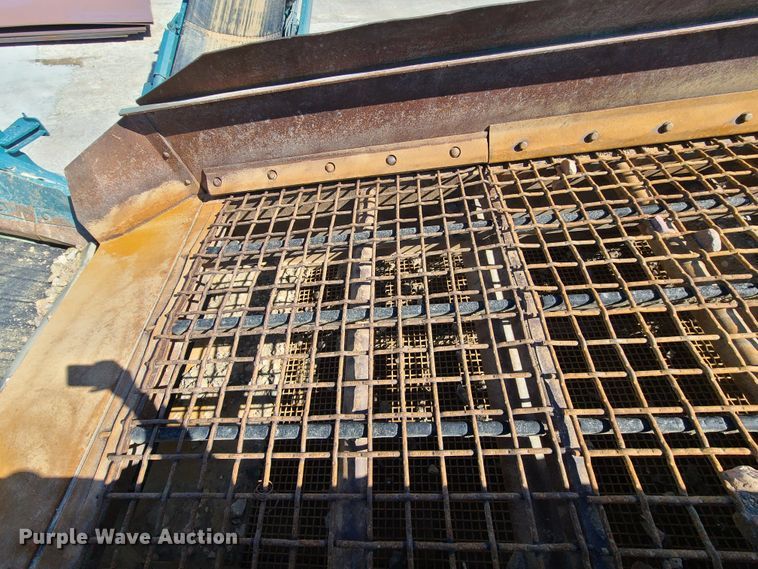 image for item IQ9081 2004 Powerscreen Warrior 1800  screening plant