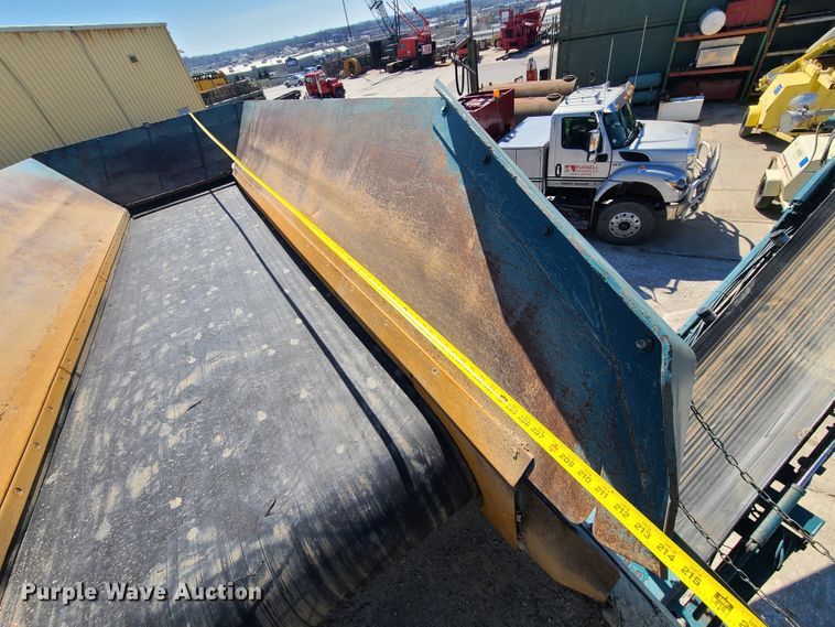 image for item IQ9081 2004 Powerscreen Warrior 1800  screening plant