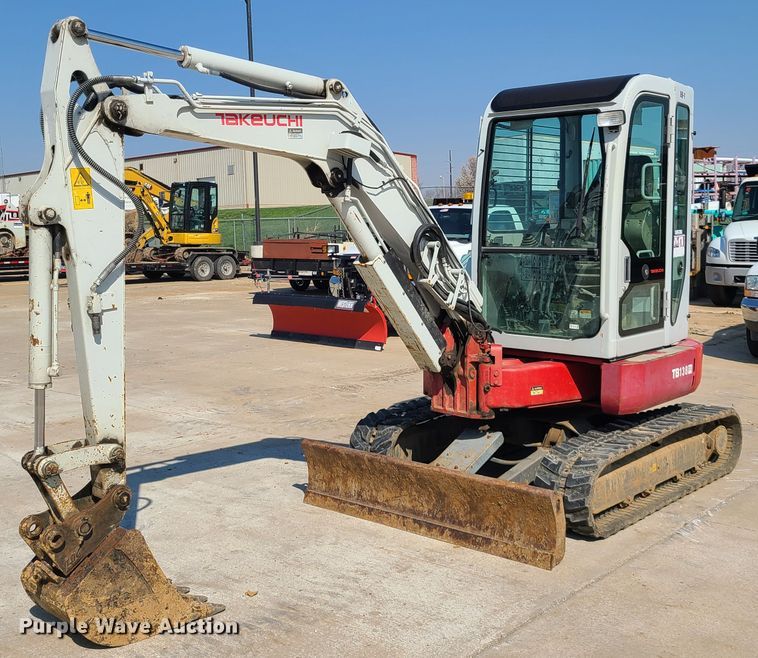 image for item IQ9096 2008 Takeuchi TB138FR  mini excavator