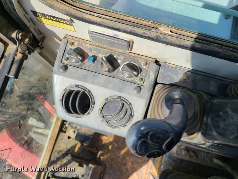 image for item IQ9096 2008 Takeuchi TB138FR  mini excavator