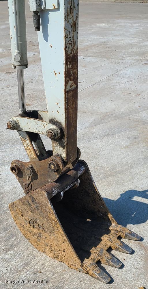 image for item IQ9096 2008 Takeuchi TB138FR  mini excavator