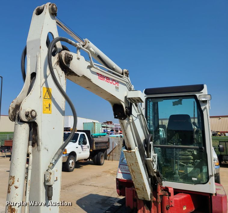 image for item IQ9096 2008 Takeuchi TB138FR  mini excavator