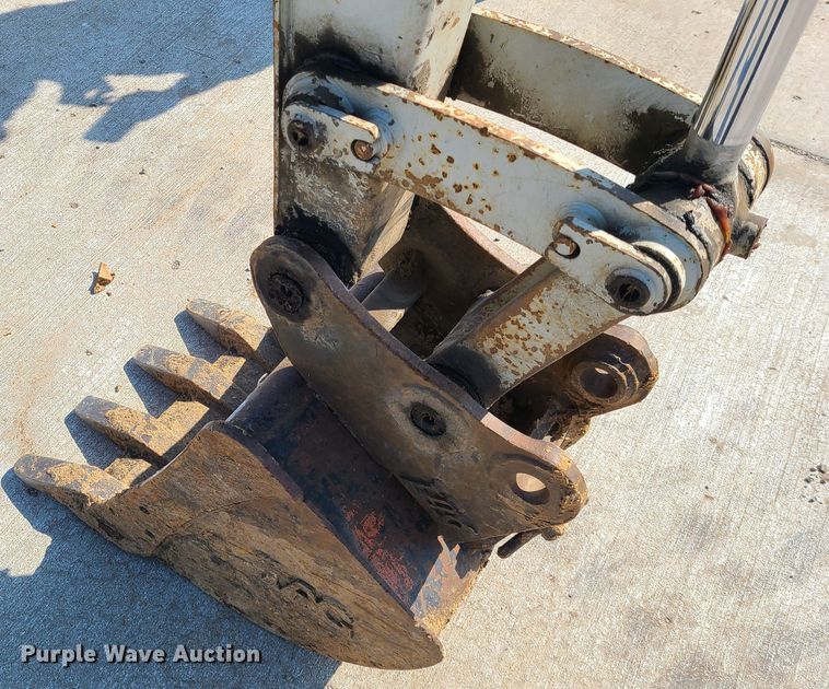 image for item IQ9096 2008 Takeuchi TB138FR  mini excavator