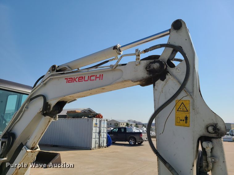 image for item IQ9096 2008 Takeuchi TB138FR  mini excavator