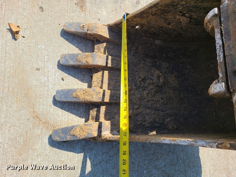 image for item IQ9096 2008 Takeuchi TB138FR  mini excavator