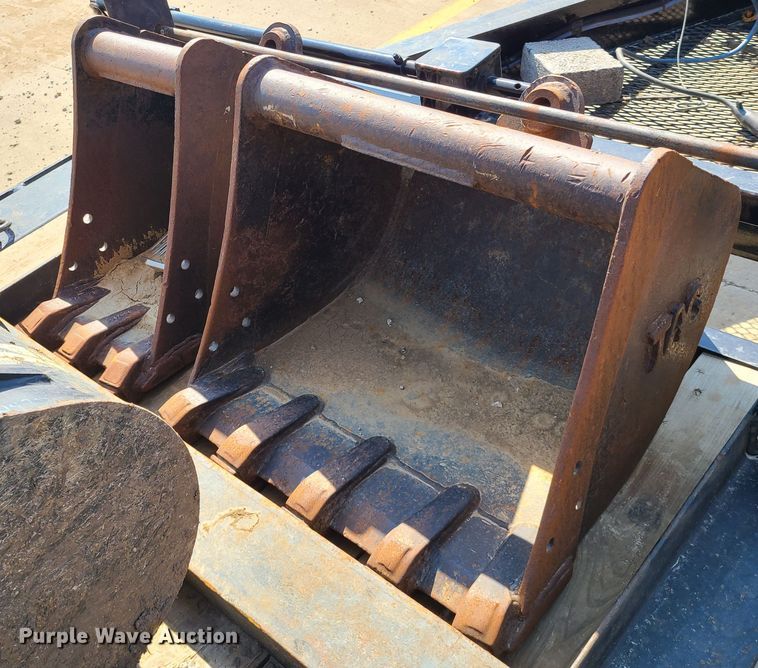 image for item IQ9096 2008 Takeuchi TB138FR  mini excavator