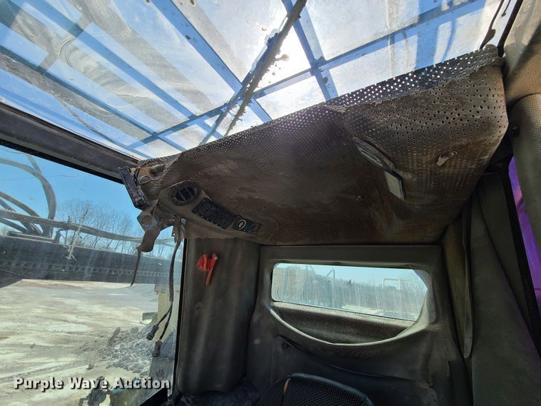 image for item IQ9099 Ingersoll Rand ECM-585  rock pilot drill