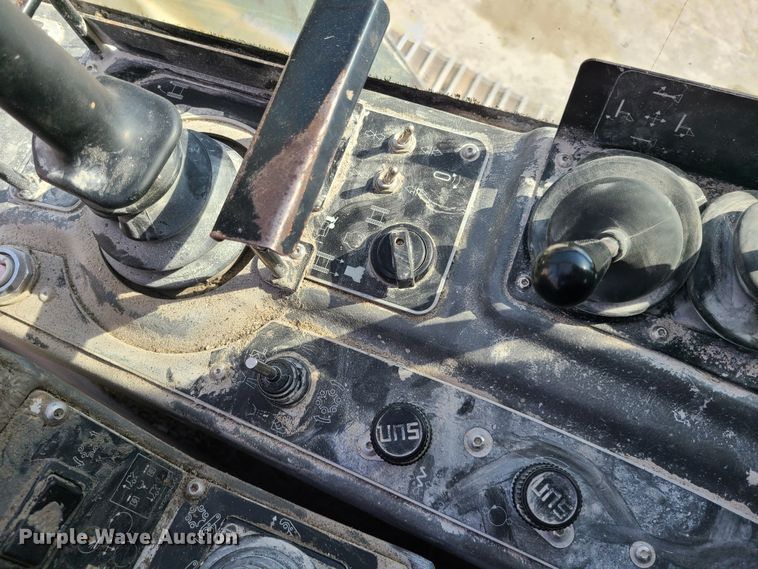 image for item IQ9099 Ingersoll Rand ECM-585  rock pilot drill