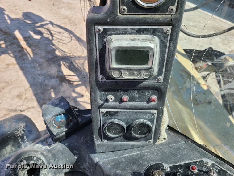 image for item IQ9099 Ingersoll Rand ECM-585  rock pilot drill