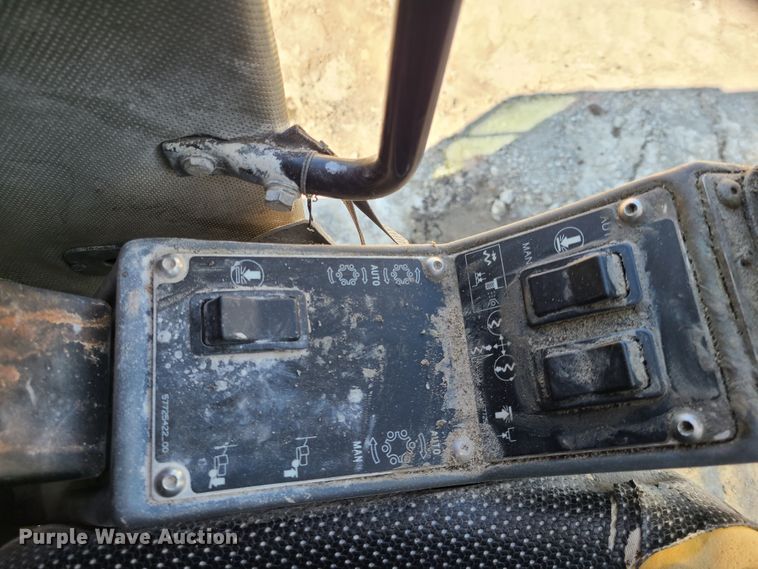 image for item IQ9099 Ingersoll Rand ECM-585  rock pilot drill