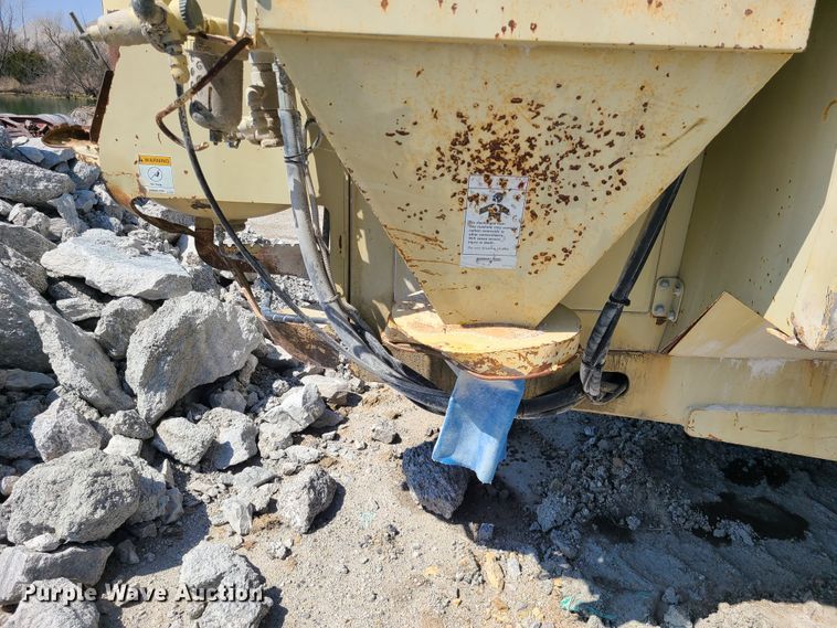 image for item IQ9099 Ingersoll Rand ECM-585  rock pilot drill