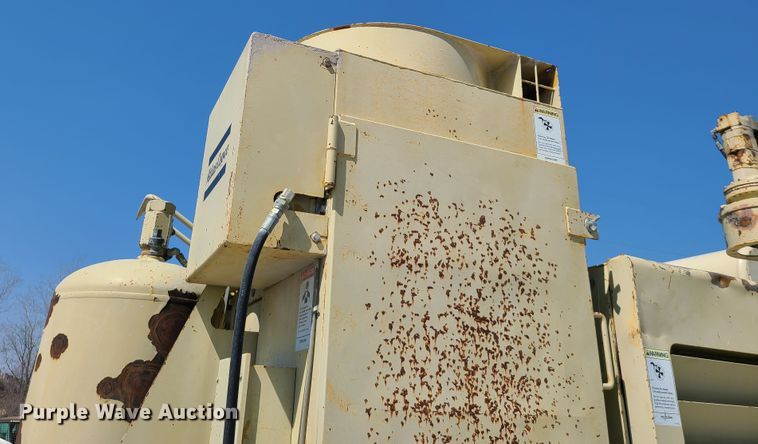 image for item IQ9099 Ingersoll Rand ECM-585  rock pilot drill