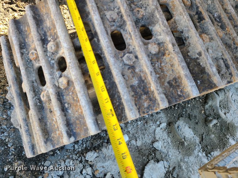 image for item IQ9099 Ingersoll Rand ECM-585  rock pilot drill