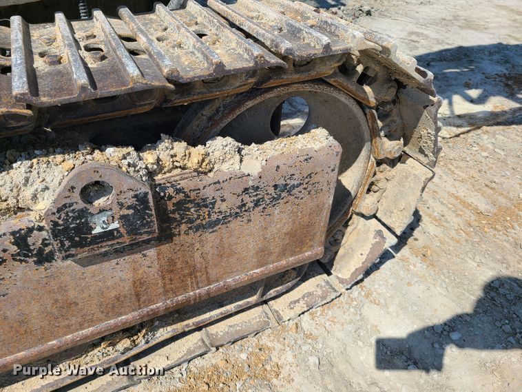 image for item IQ9099 Ingersoll Rand ECM-585  rock pilot drill