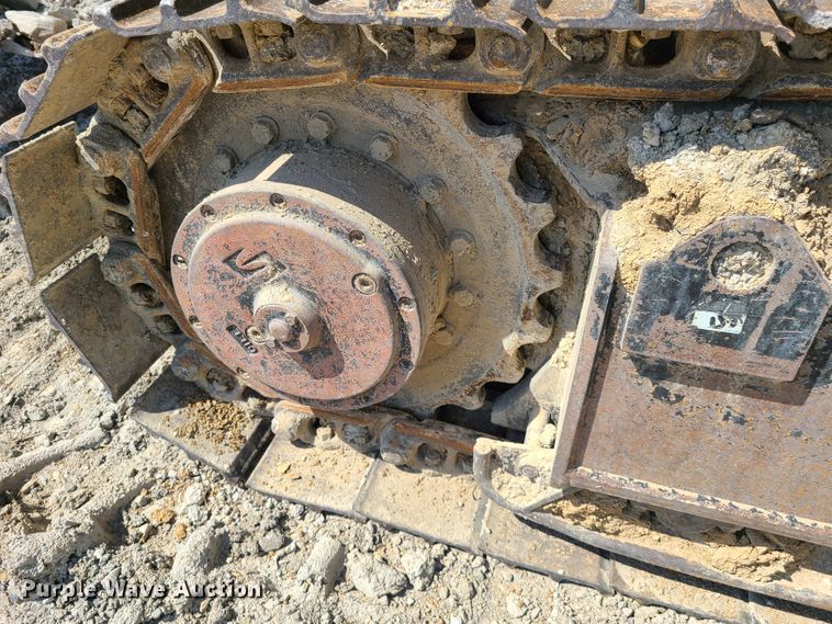 image for item IQ9099 Ingersoll Rand ECM-585  rock pilot drill