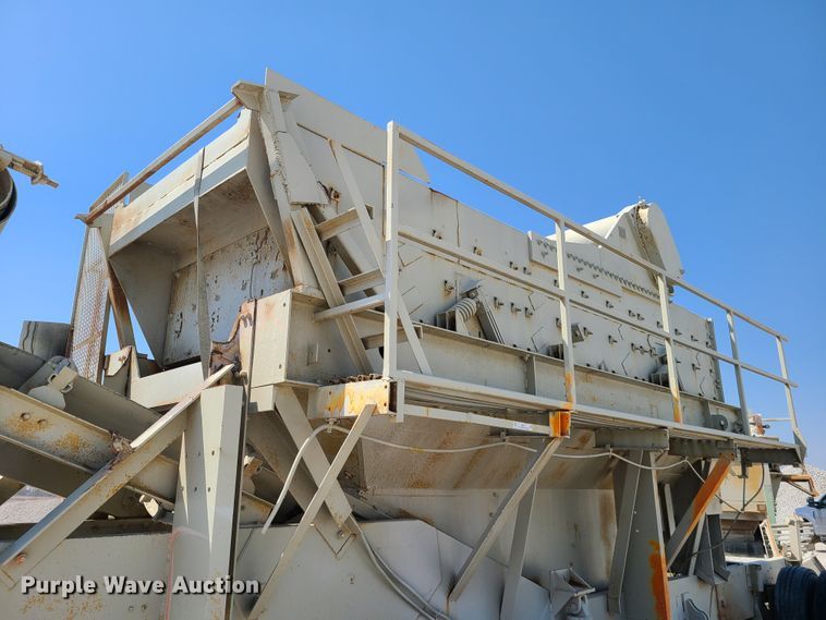 image for item IQ9101 1972 Cedarapids 3109-015  screening plant