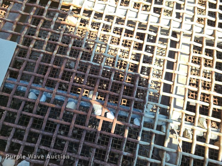 image for item IQ9101 1972 Cedarapids 3109-015  screening plant