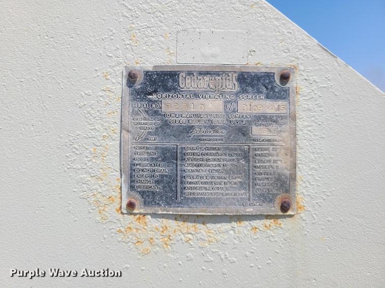 image for item IQ9101 1972 Cedarapids 3109-015  screening plant