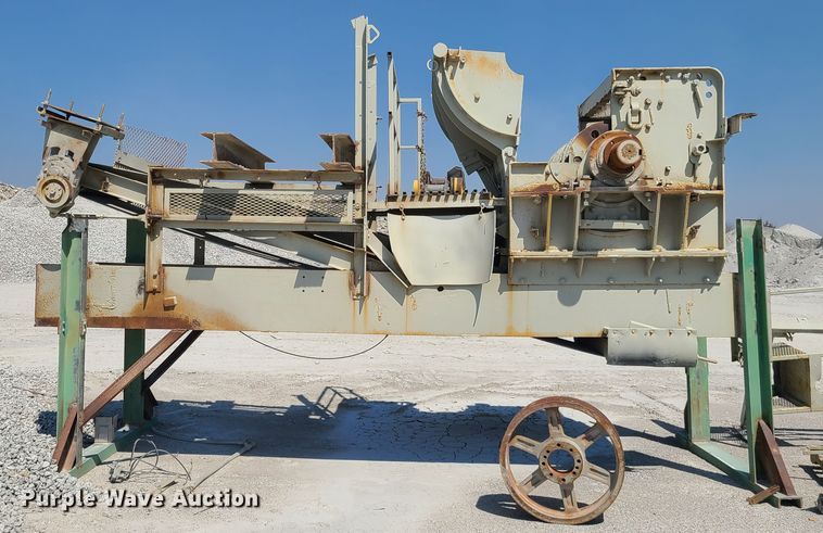 image for item IQ9102 Cedarapids 5040 hammer mill