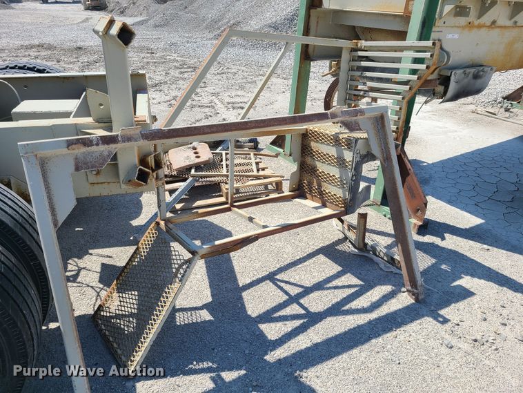 image for item IQ9102 Cedarapids 5040 hammer mill