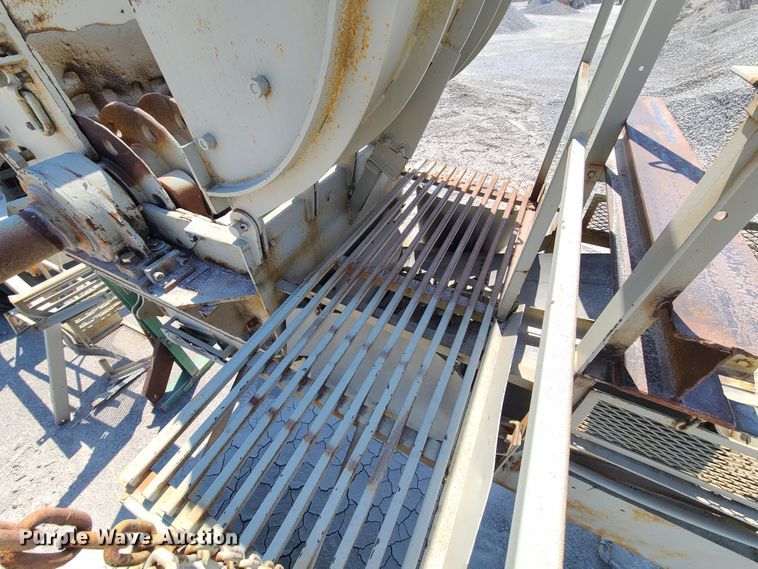 image for item IQ9102 Cedarapids 5040 hammer mill