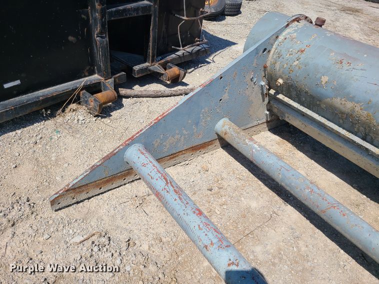 image for item IQ9103 Cedarapids screen vibrator