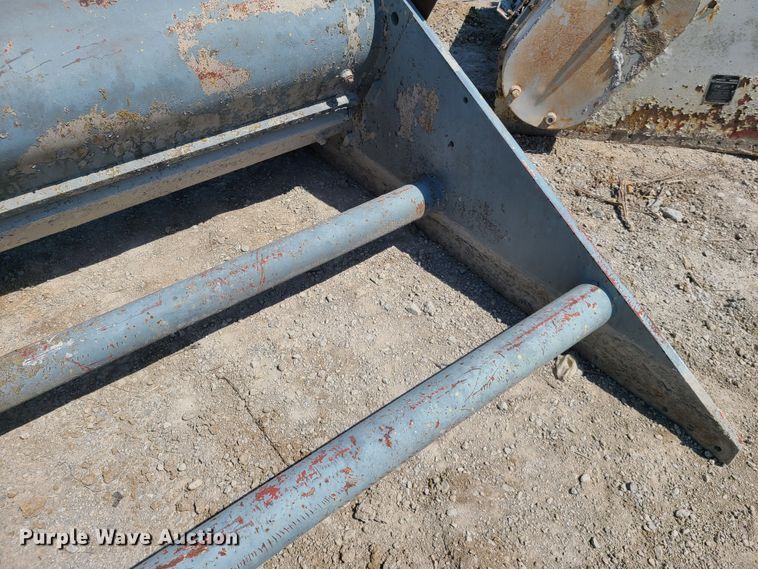 image for item IQ9103 Cedarapids screen vibrator