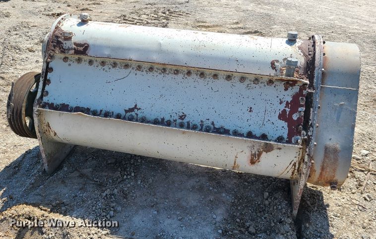 image for item IQ9104 Cedarapids screen vibrator