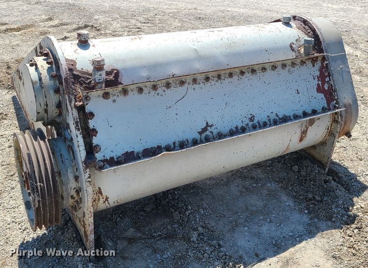 image for item IQ9104 Cedarapids screen vibrator