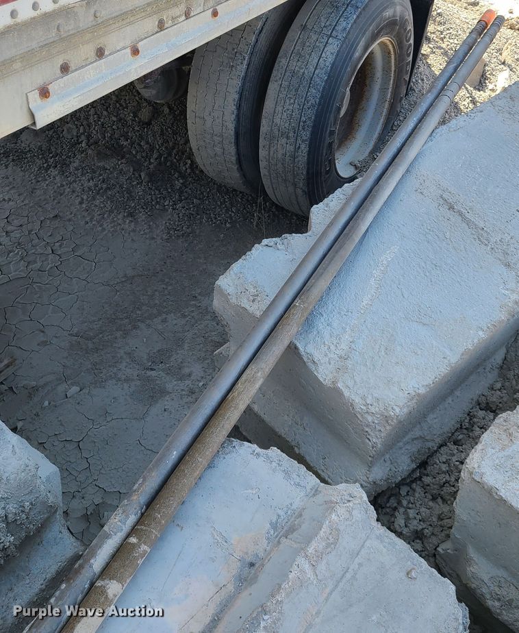 image for item IQ9105 20'L T45 drill rod