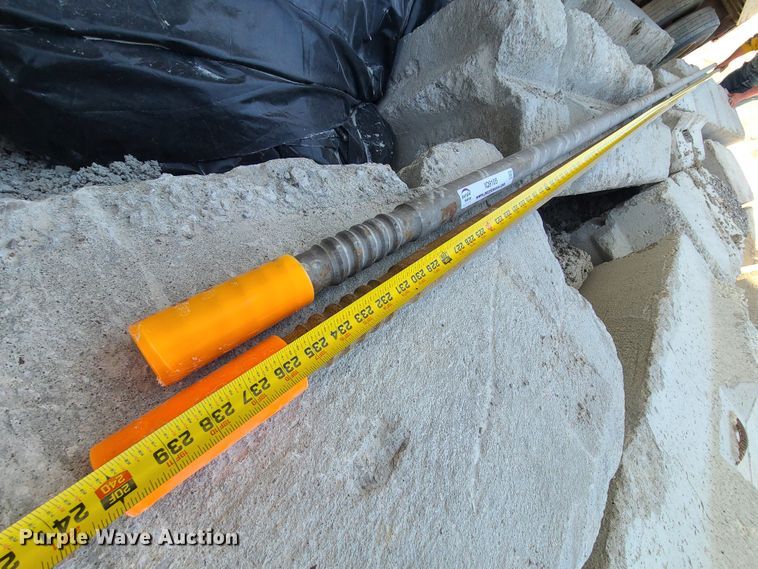 image for item IQ9105 20'L T45 drill rod