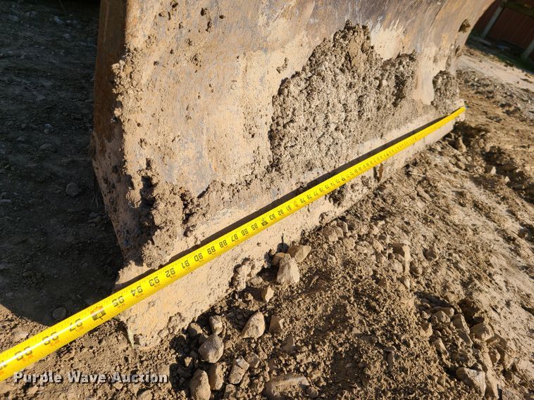 image for item IQ9124 Caterpillar D3B  dozer