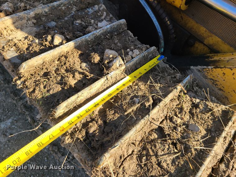 image for item IQ9124 Caterpillar D3B  dozer