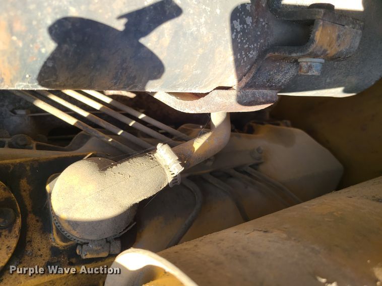 image for item IQ9124 Caterpillar D3B  dozer