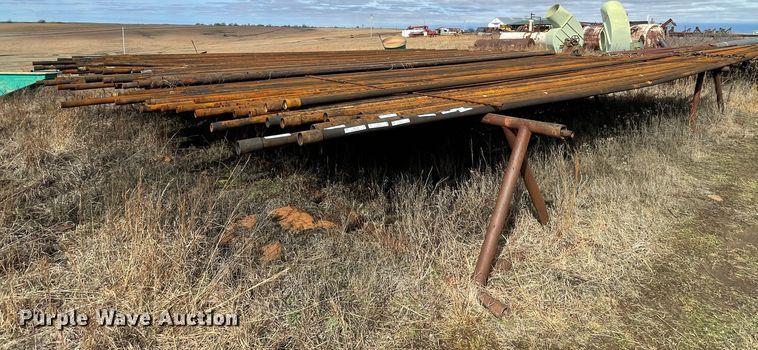 image for item IR9794 (33) oilfield pipes